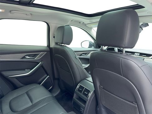 Used 2023 Jaguar F-PACE S image 49