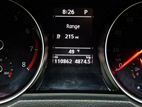 Used 2018 Volkswagen Passat 2.0T R-Line w/ R-Line Lighting Package image 14