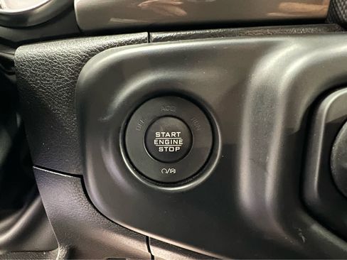 Used 2022 Jeep Wrangler Unlimited Sahara w/ Cold Weather Group image 21