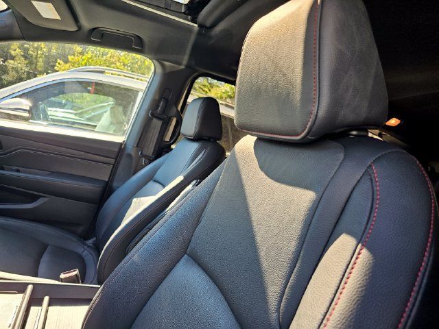 Used 2025 Honda Odyssey Sport-L image 6