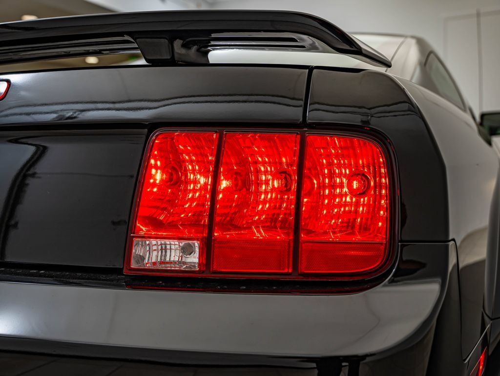 Used 2008 Ford Mustang GT RWD image 16