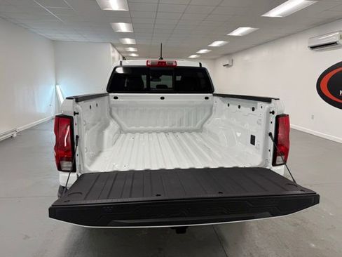 New 2026 Chevrolet Colorado W/T w/ Advanced Trailering Package AWD/4WD image 8