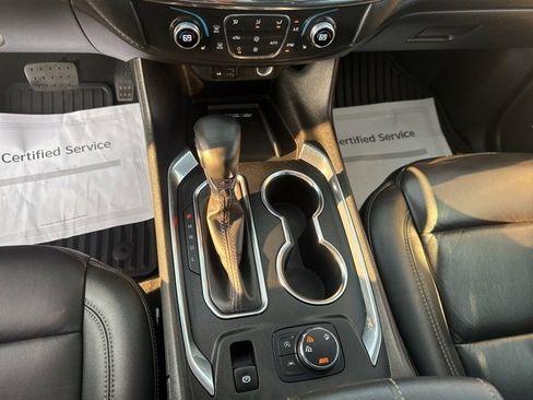 Used 2023 Chevrolet Traverse LT w/ LT Premium Package image 17