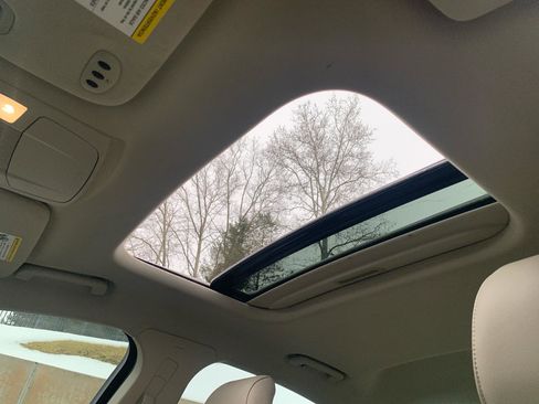 Used 2017 Ford Fusion Titanium image 24