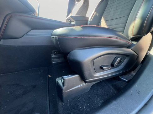 Used 2025 Ford Explorer ST-Line AWD/4WD image 23