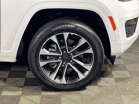 Certified 2023 Jeep Grand Cherokee Overland AWD/4WD image 25