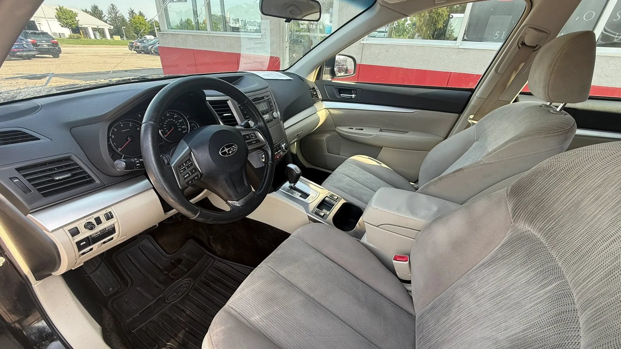 Used 2013 Subaru Legacy 2.5i Premium w/ All-Weather Pkg AWD/4WD image 8