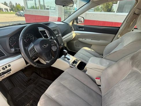 Used 2013 Subaru Legacy 2.5i Premium w/ All-Weather Pkg AWD/4WD image 8