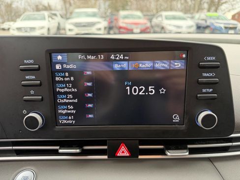 Used 2021 Hyundai Elantra SEL image 24