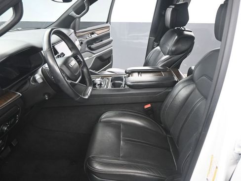 Used 2024 Jeep Grand Wagoneer L 4WD image 9