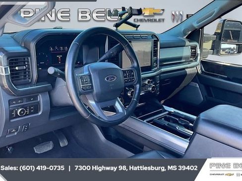 Used 2024 Ford F250 Lariat w/ Chrome Package image 13