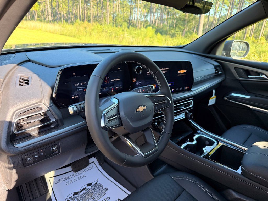New 2027 Chevrolet Traverse LT w/ Driver Confidence Package FWD image 13