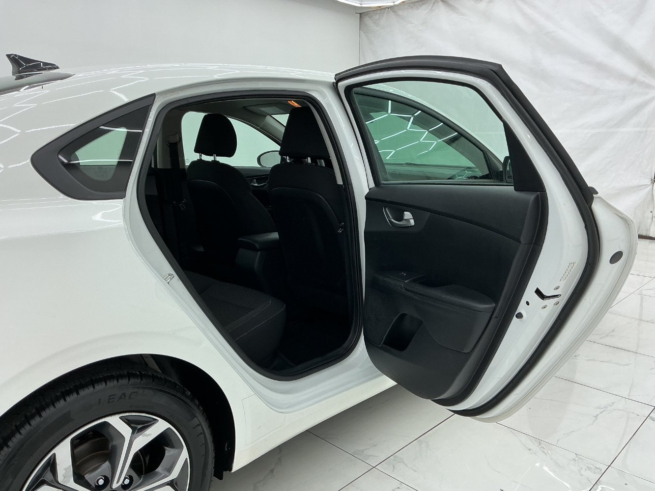 Used 2020 Kia Forte LXS FWD image 23