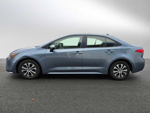 Used 2022 Toyota Corolla LE image 6