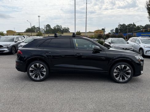 Used 2024 Audi Q8 Premium Plus AWD/4WD image 11