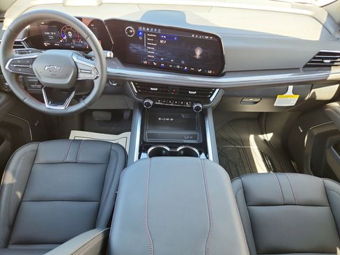 New 2026 Chevrolet Suburban RST w/ RST Capability Package AWD/4WD image 8