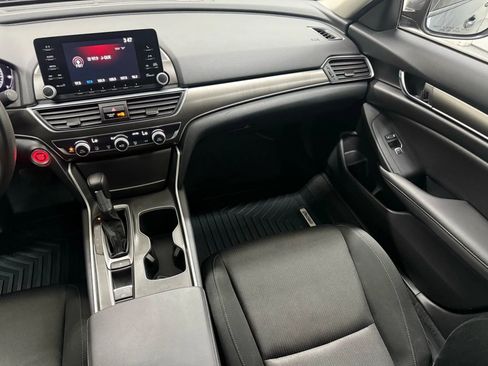 Used 2020 Honda Accord LX image 34