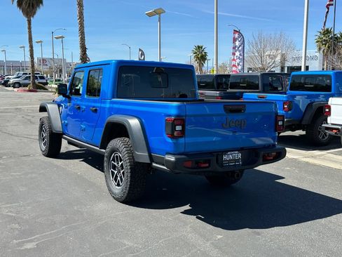 New 2026 Jeep Gladiator Rubicon w/ Steel Power Dome Hood Package AWD/4WD image 4