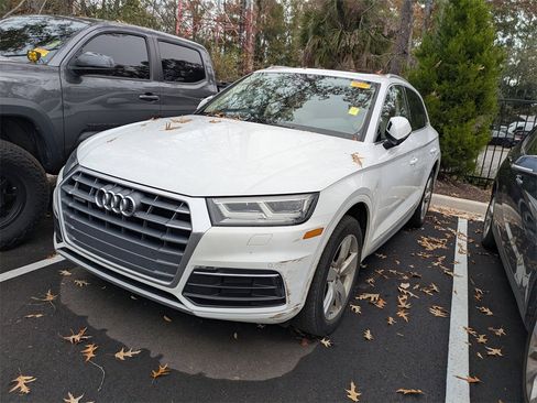 Used 2018 Audi Q5 2.0T Premium Plus w/ Premium Plus Package image 3