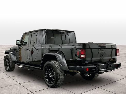 Used 2025 Jeep Gladiator Sport AWD/4WD image 10
