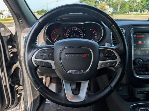 Used 2017 Dodge Durango R/T w/ Technology Group AWD/4WD image 24