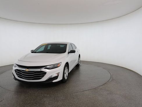Used 2022 Chevrolet Malibu LS w/ LPO, Convenience Package 1 image 32