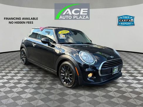 Used 2018 MINI Cooper 2-Door Hardtop w/ Signature Line Package image 1