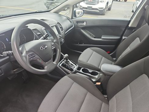 Used 2017 Kia Forte LX w/ Option Group 020 image 8