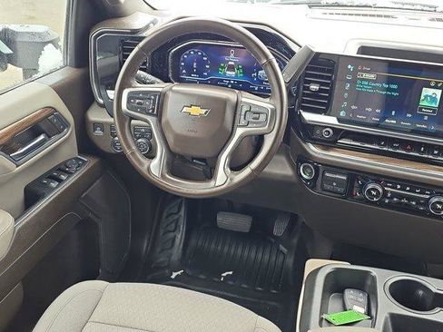 Used 2024 Chevrolet Silverado 3500 LT w/ Convenience Package image 17