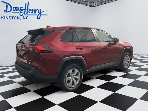 Used 2023 Toyota RAV4 LE image 5