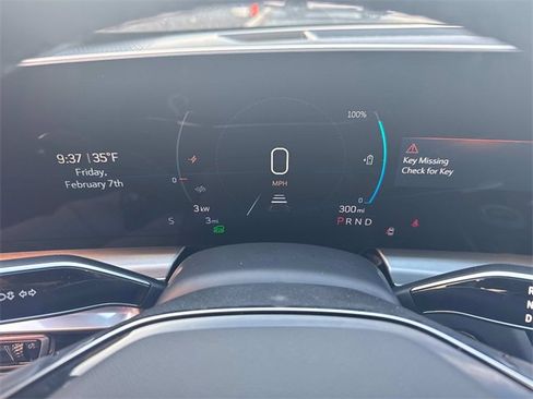 New 2025 Cadillac Lyriq Luxury image 22