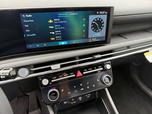 New 2026 Hyundai Santa Cruz SEL FWD image 16