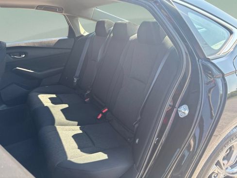 Used 2023 Honda Accord EX image 19