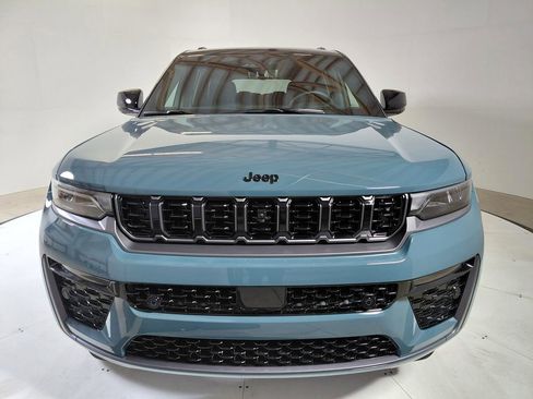 New 2026 Jeep Grand Cherokee L Summit AWD/4WD image 2