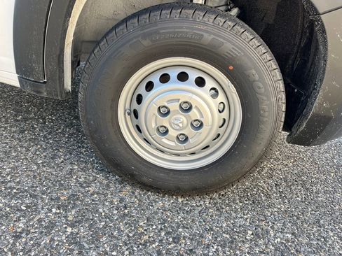 New 2026 RAM ProMaster 2500 w/ Convenience Group image 18