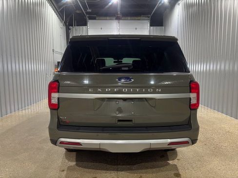 Used 2024 Ford Expedition XLT image 7
