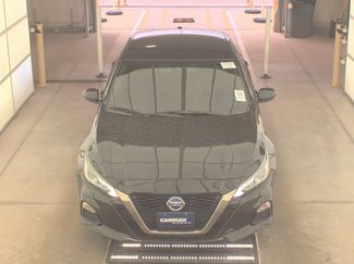 Used 2021 Nissan Altima 2.5 SR video 2