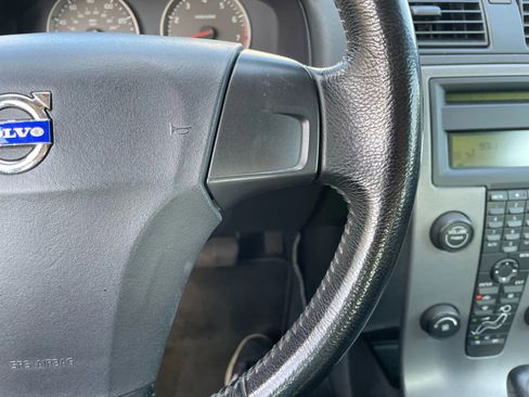 Used 2005 Volvo S40 2.4i image 16