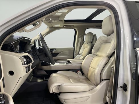 Used 2021 Lincoln Navigator Reserve RWD image 11
