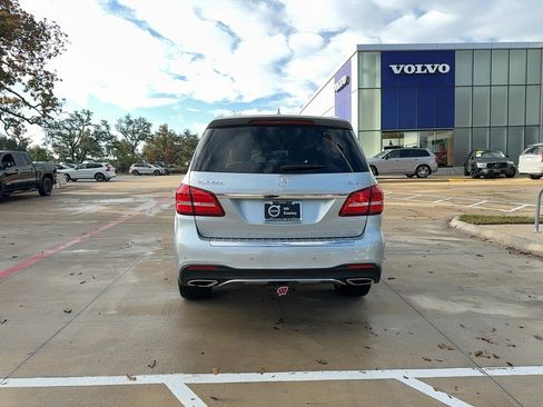 Used 2017 Mercedes-Benz GLS 550 4MATIC image 4