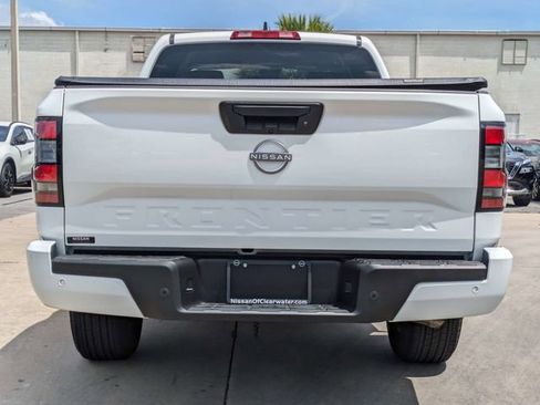 Used 2025 Nissan Frontier SV RWD image 7