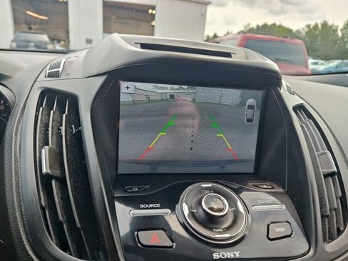 Used 2017 Ford Escape Titanium AWD/4WD image 20