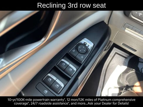 Certified 2024 Kia Carnival LX FWD image 19