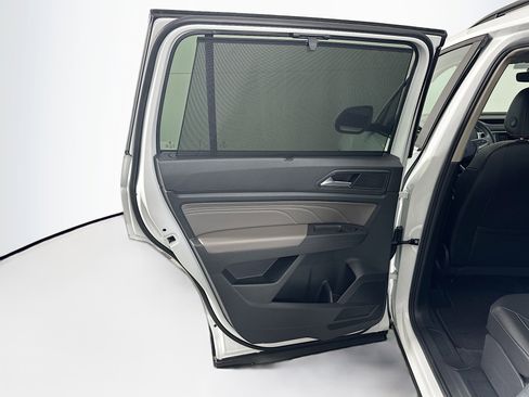 Used 2023 Volkswagen Atlas SE FWD image 25