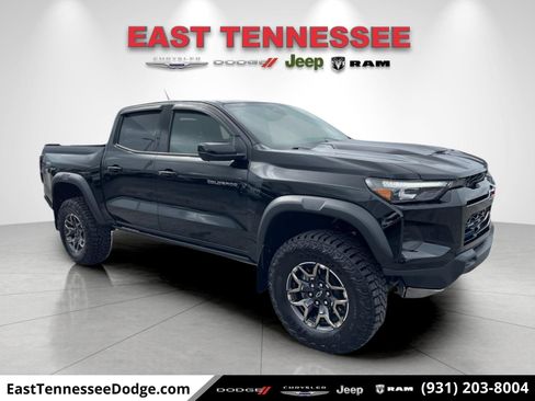 Used 2025 Chevrolet Colorado ZR2 w/ Technology Package AWD/4WD image 1