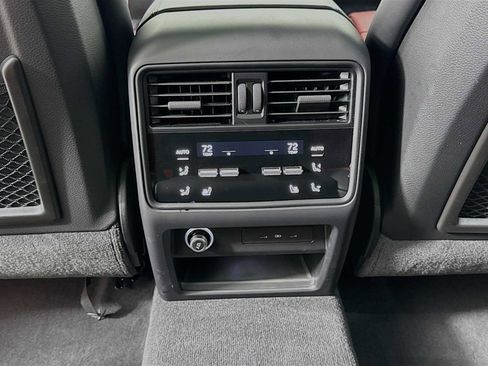 Certified 2025 Porsche Cayenne image 26