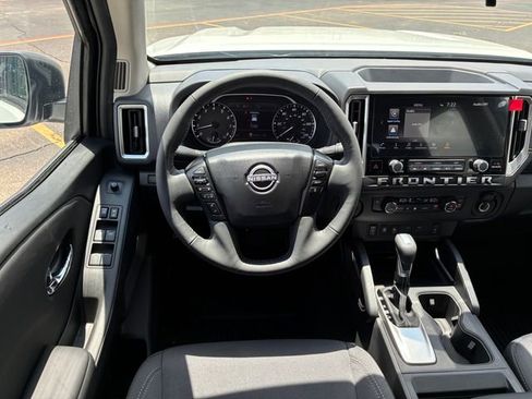 New 2026 Nissan Frontier SV RWD image 15