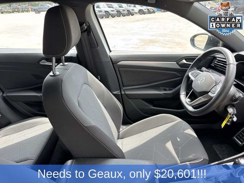 Used 2025 Volkswagen Jetta Sport FWD image 24