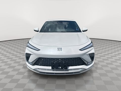 New 2026 Buick Envista Avenir FWD image 3
