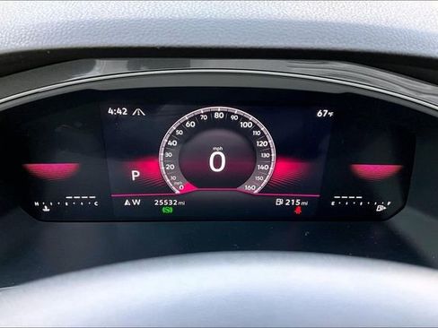 Used 2024 Volkswagen Tiguan SE R-Line image 13